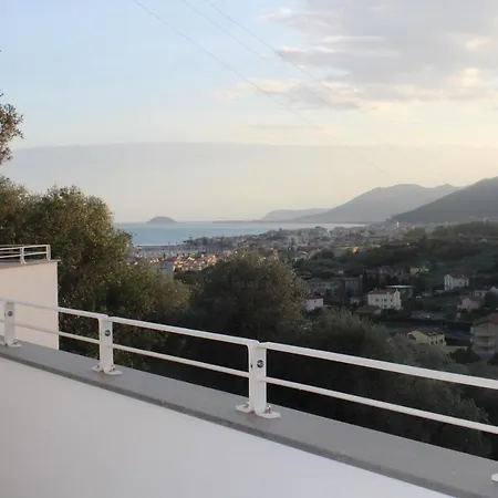 Abelia 4 * Pietra Ligure